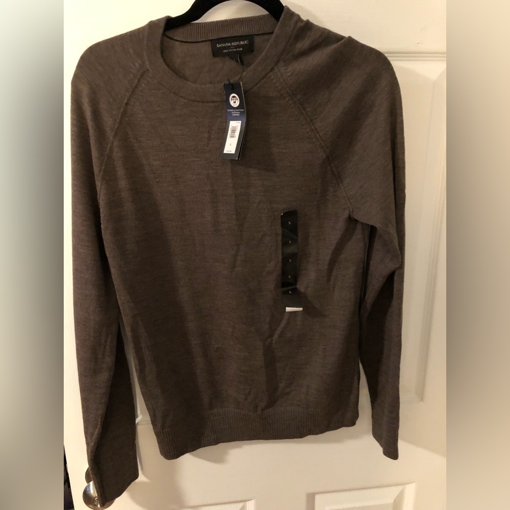 Banana Republic Crew Neck Sweater - Picture 1 of 1